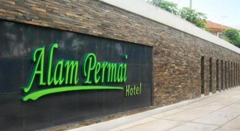 Alam Permai Hotel Bandung Exterior foto